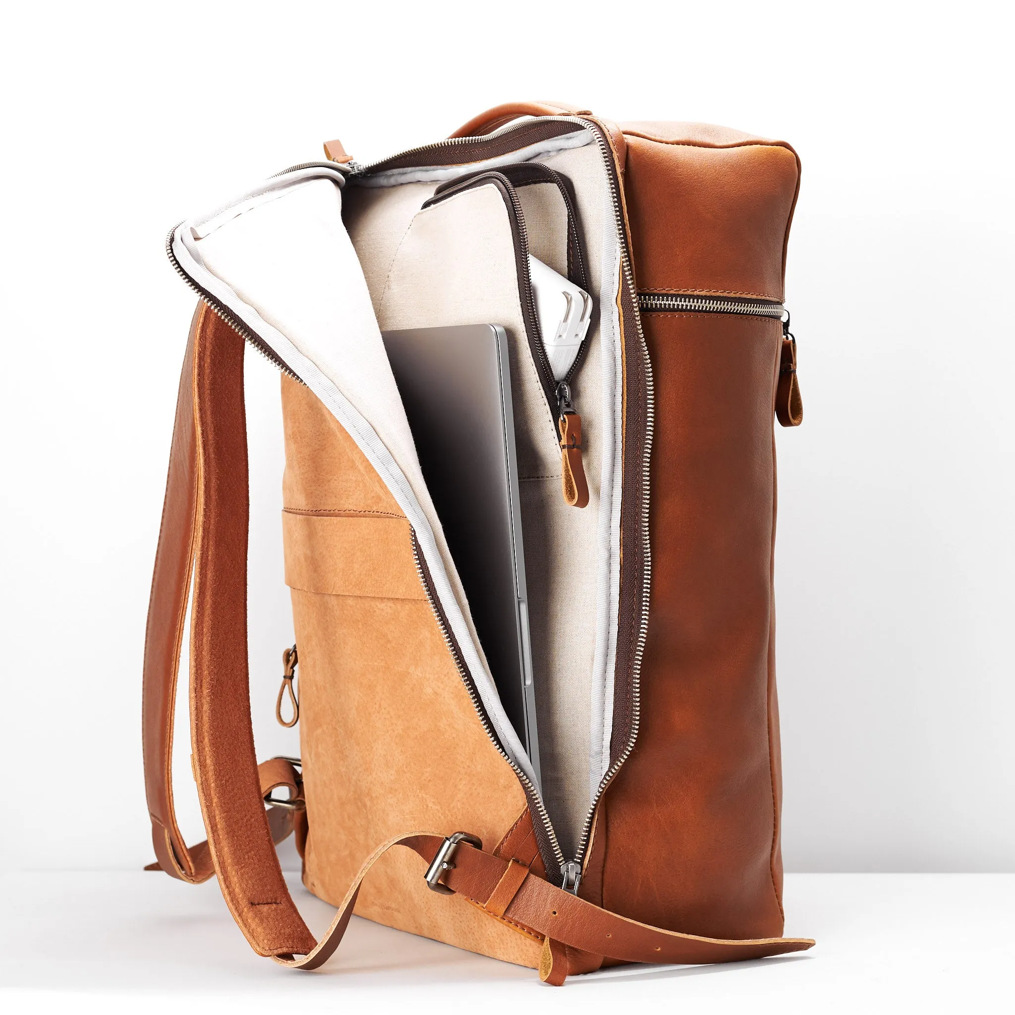 Banteng Backpack · Tan