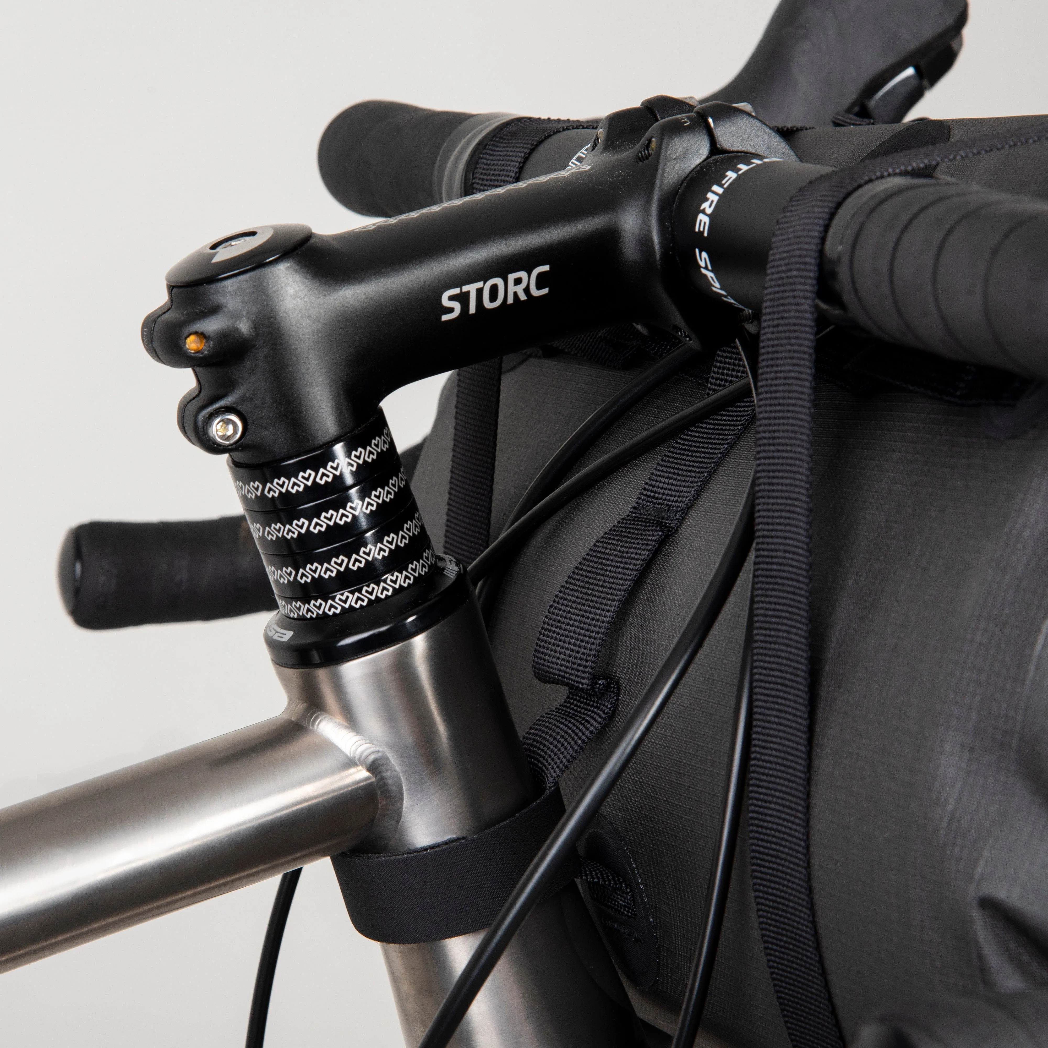 Deluge Handlebar Bag 13L