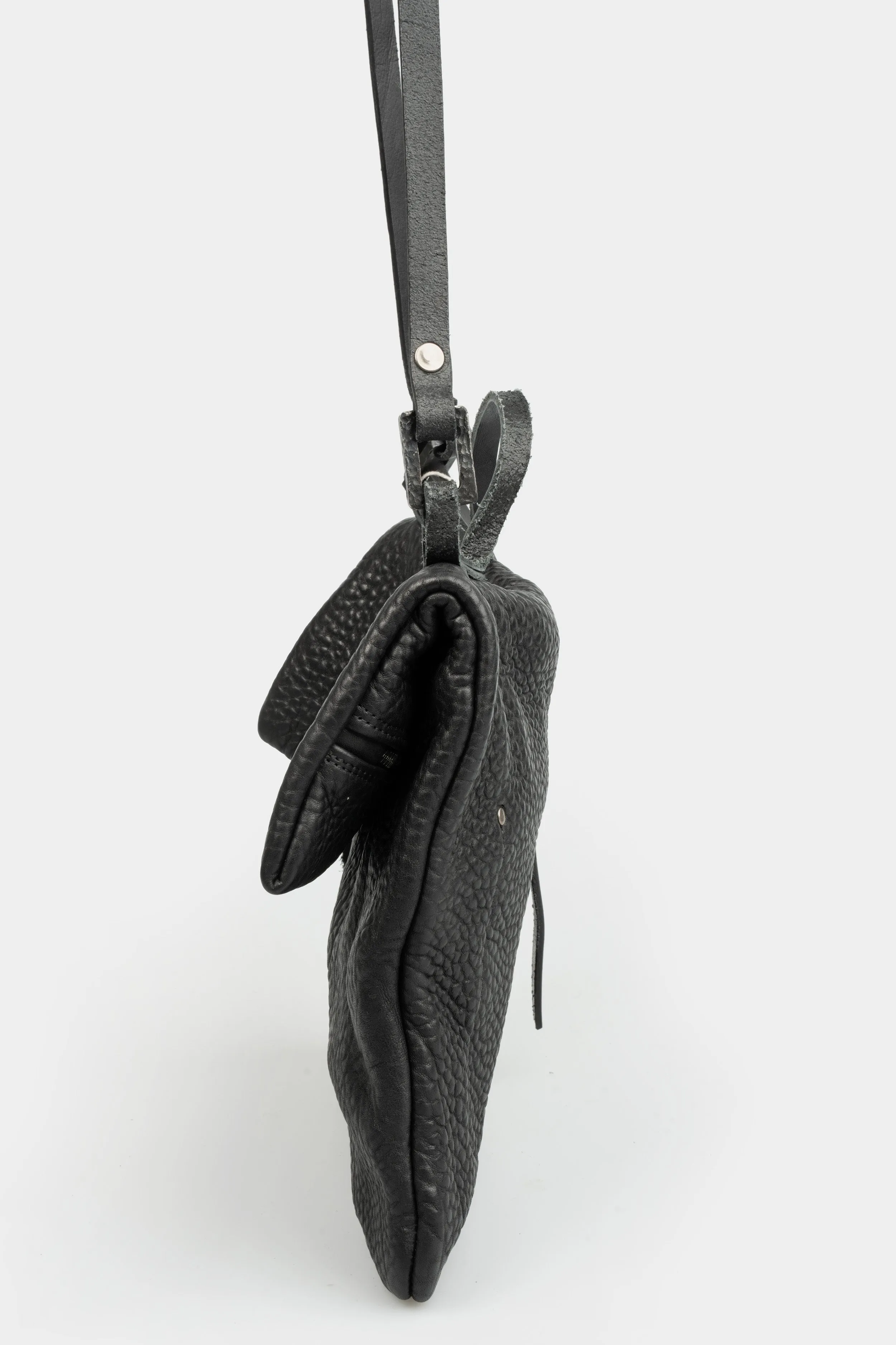 Folded messenger leather bag, Bull