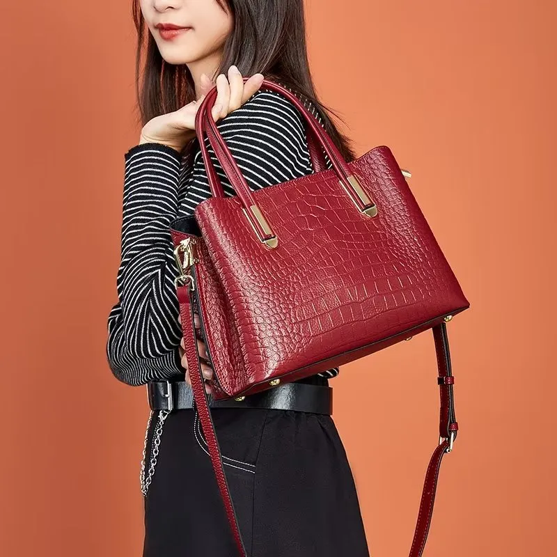 Luxury CrocGrain Zipper Shoulder Bag