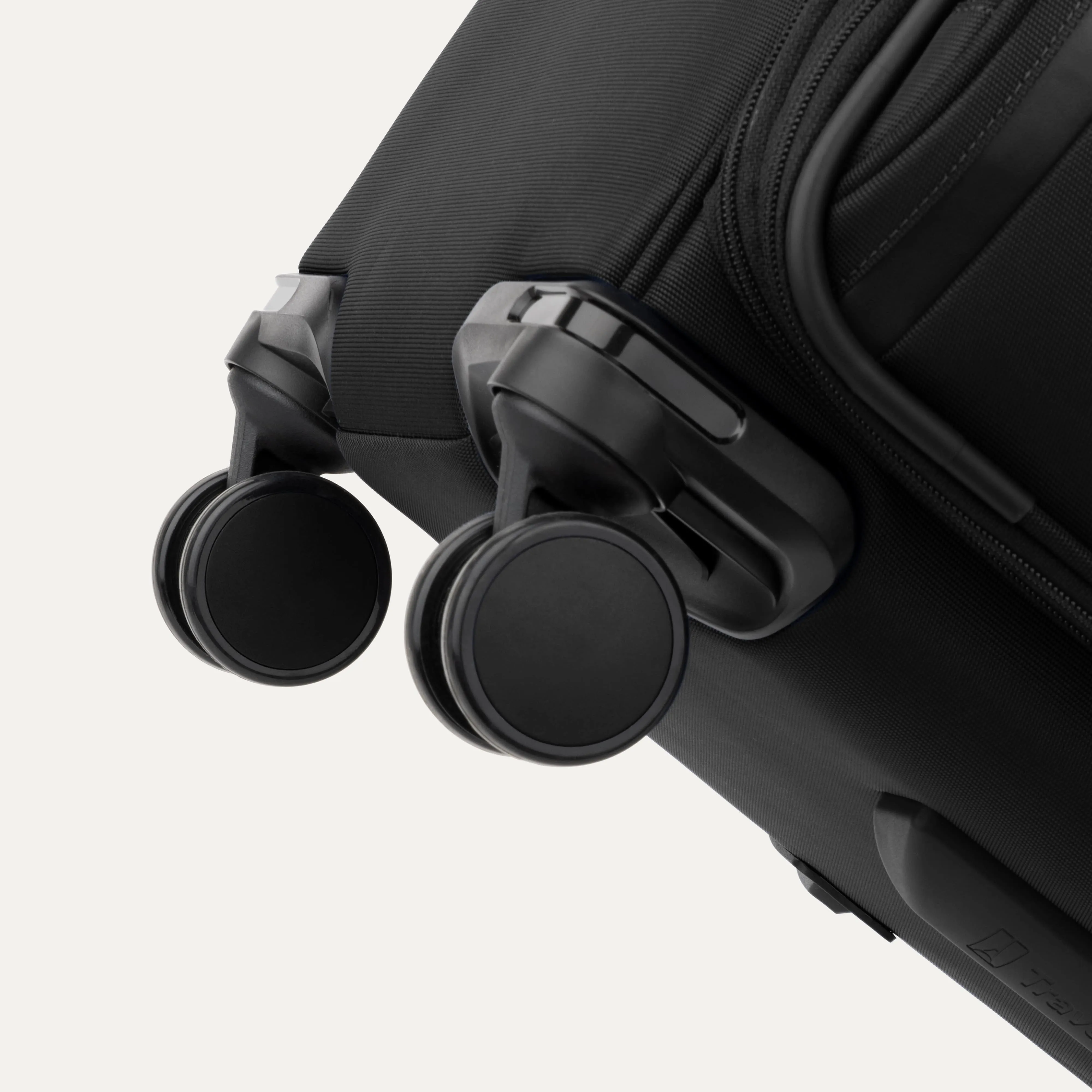 VersaPack®  Large Check-In Spinner