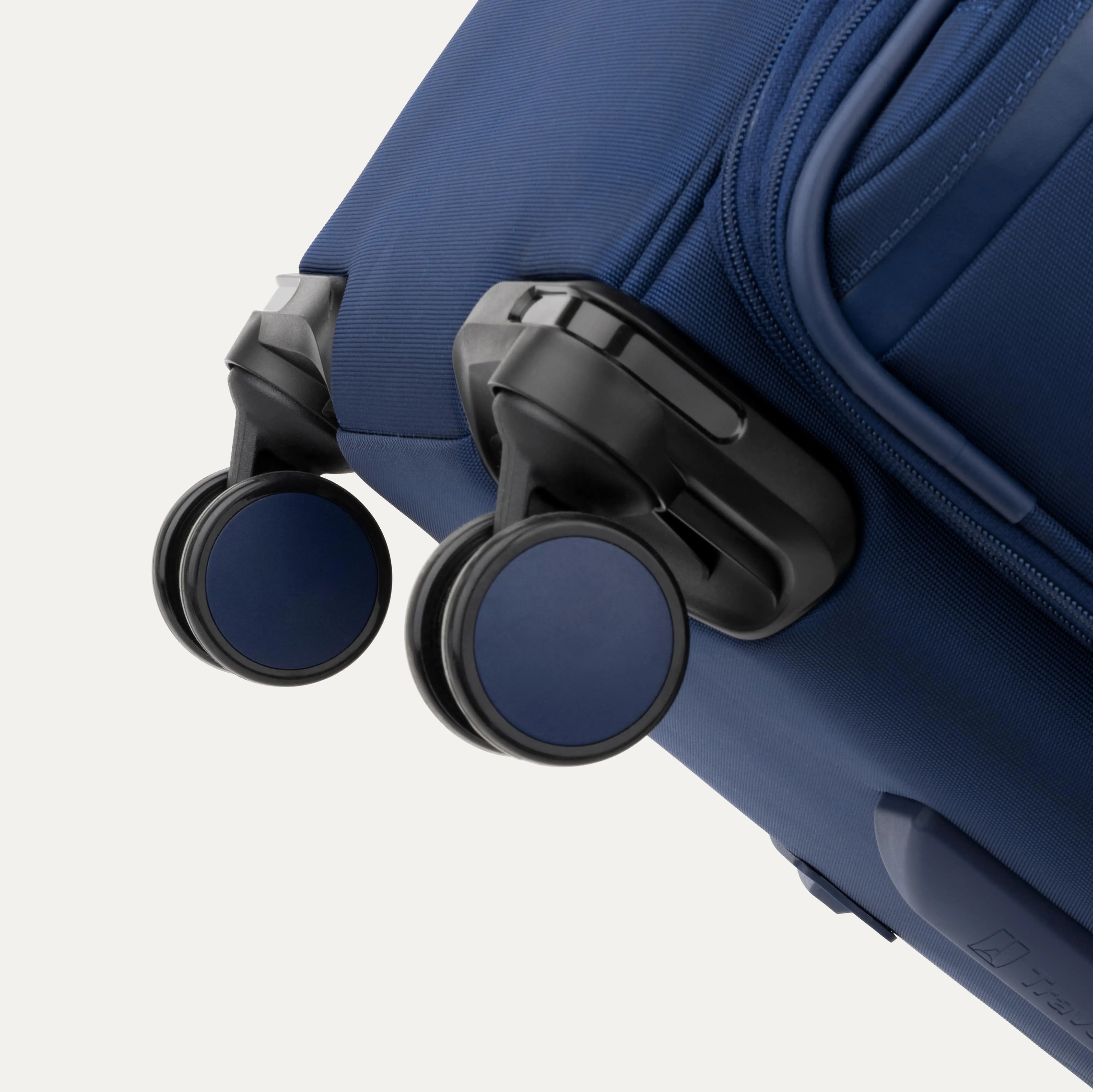 VersaPack®  Large Check-In Spinner